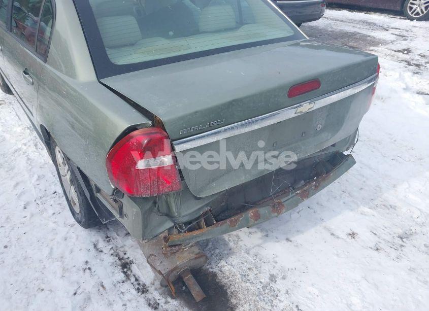 Photo 6 of 2005 Chevrolet Malibu (VIN 1G1ZS52F05F211549)