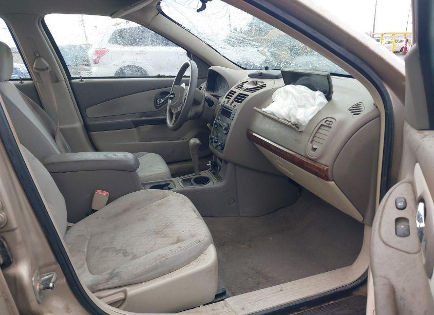 Photo 5 of 2005 Chevrolet Malibu (VIN 1G1ZS52F35F106830)