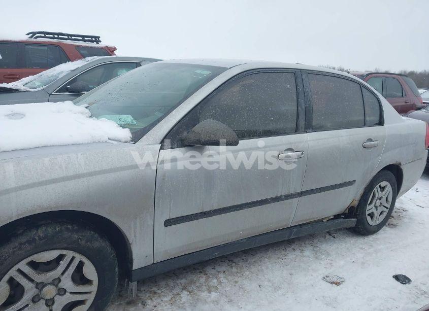 Photo 14 of 2005 Chevrolet Malibu (VIN 1G1ZS52F35F328994)