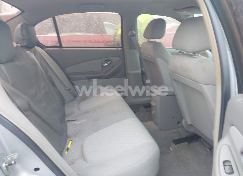 Photo 8 of 2005 Chevrolet Malibu (VIN 1G1ZS52F35F328994)