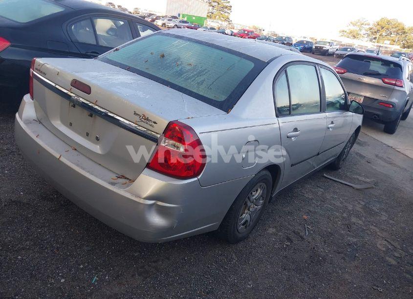 Photo 4 of 2005 Chevrolet Malibu (VIN 1G1ZS52F55F212387)