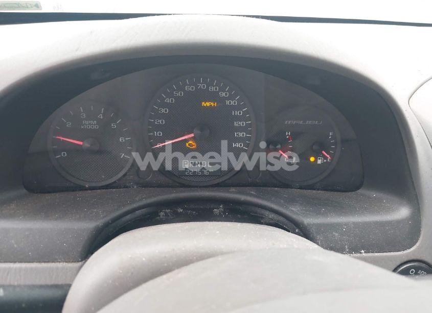 Photo 7 of 2005 Chevrolet Malibu (VIN 1G1ZS52F55F212387)