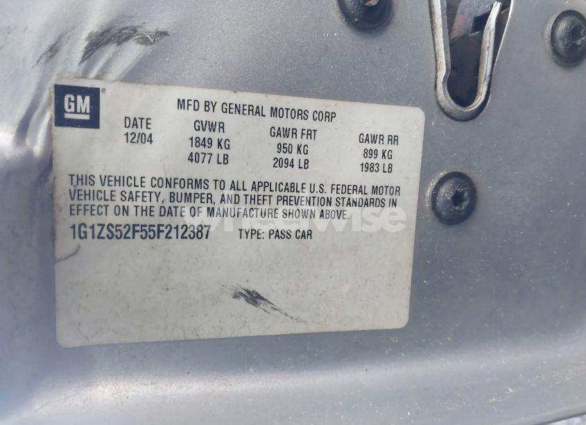 Photo 9 of 2005 Chevrolet Malibu (VIN 1G1ZS52F55F212387)