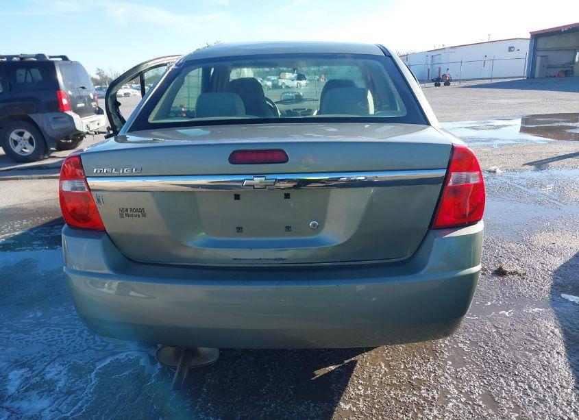 Photo 16 of 2005 Chevrolet Malibu (VIN 1G1ZS52F65F302583)