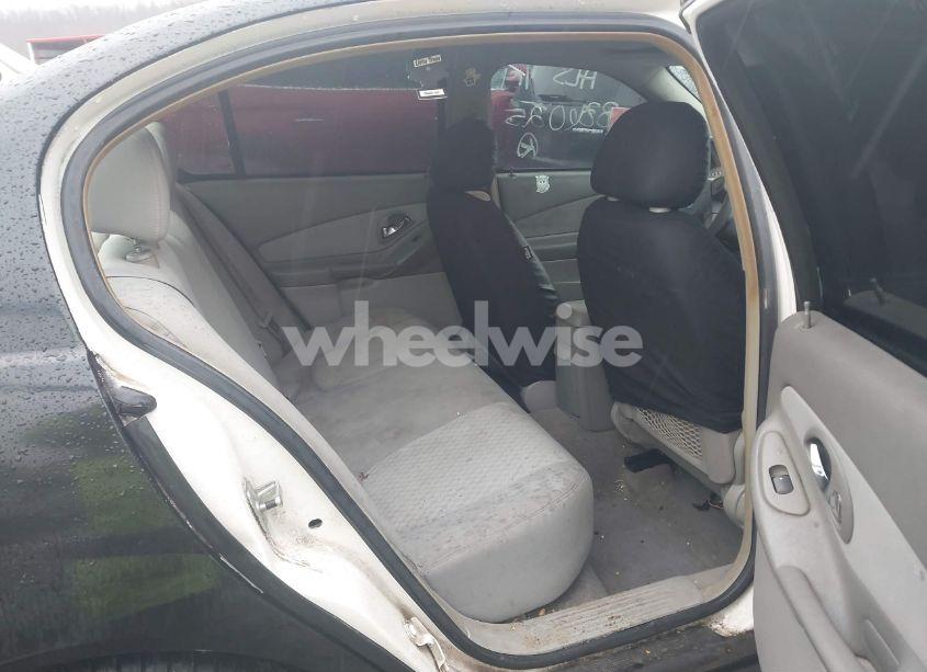 Photo 8 of 2005 Chevrolet Malibu (VIN 1G1ZS52FX5F336025)