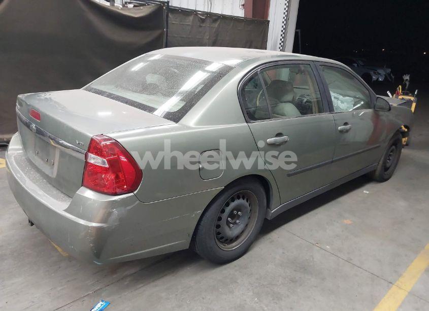 Photo 4 of 2005 Chevrolet Malibu (VIN 1G1ZS54855F239510)
