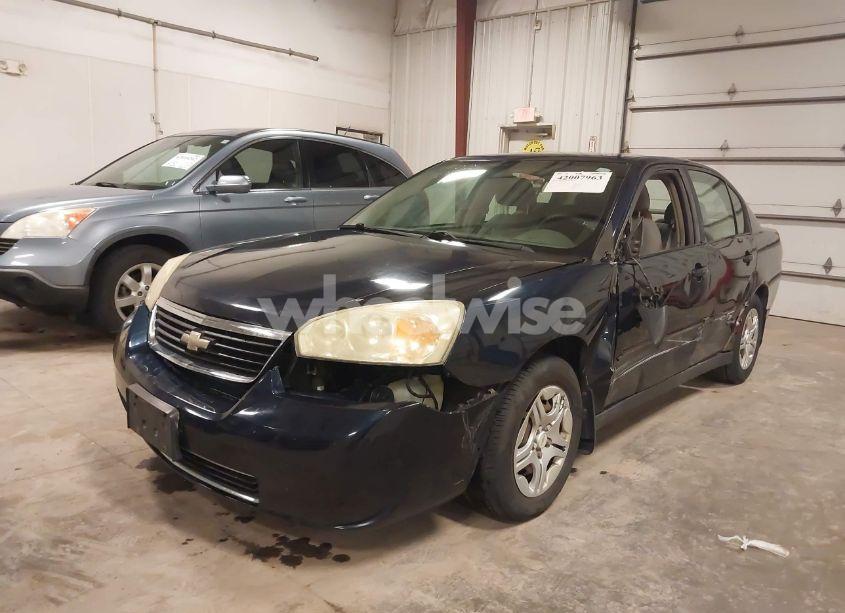 Photo 2 of 2007 Chevrolet Malibu LS (VIN 1G1ZS57F57F262055)