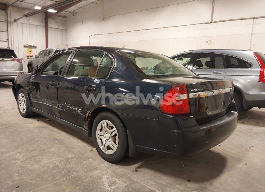 Photo 3 of 2007 Chevrolet Malibu LS (VIN 1G1ZS57F57F262055)
