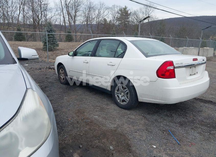 Photo 3 of 2007 Chevrolet Malibu LS (VIN 1G1ZS57F57F269233)