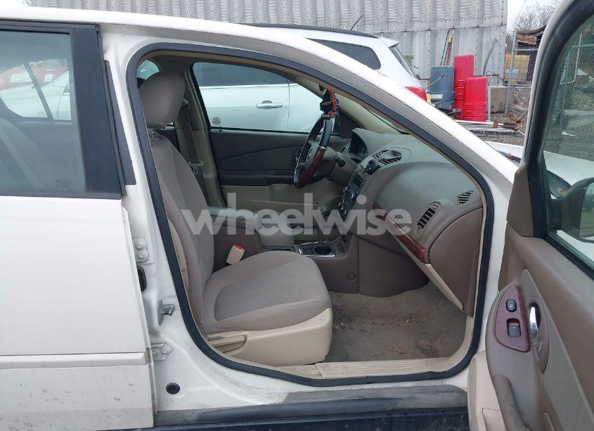 Photo 5 of 2007 Chevrolet Malibu LS (VIN 1G1ZS57F57F269233)