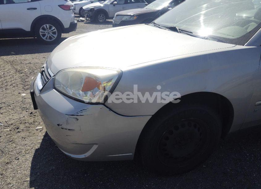 Photo 6 of 2008 Chevrolet Malibu CLASSIC LS (VIN 1G1ZS58F18F113304)