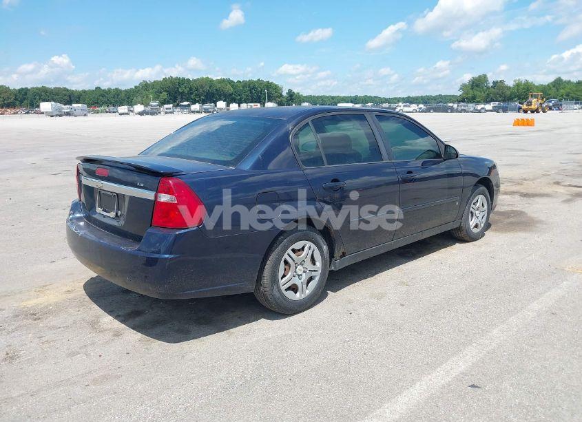 Photo 4 of 2007 Chevrolet Malibu LS (VIN 1G1ZS58F67F174632)