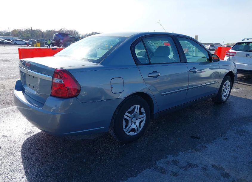 Photo 4 of 2007 Chevrolet Malibu LS (VIN 1G1ZS58F97F132181)