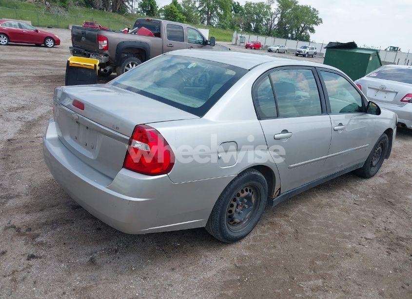 Photo 4 of 2008 Chevrolet Malibu CLASSIC LS (VIN 1G1ZS58F98F136345)