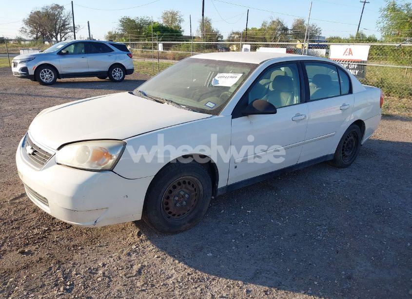 Photo 2 of 2008 Chevrolet Malibu LS (VIN 1G1ZS58FX8F128528)