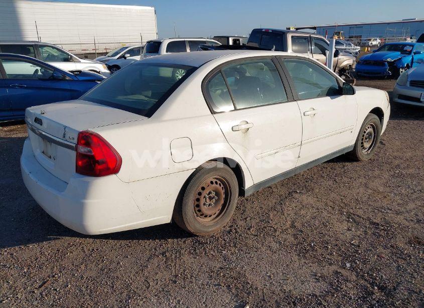 Photo 4 of 2008 Chevrolet Malibu LS (VIN 1G1ZS58FX8F128528)