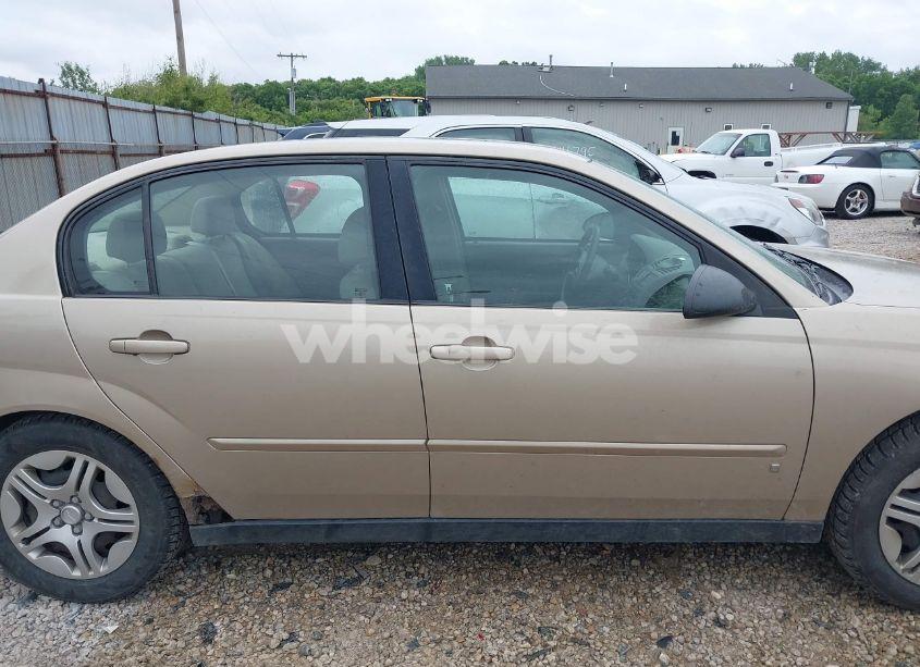 Photo 13 of 2007 Chevrolet Malibu LS (VIN 1G1ZS58N17F260230)