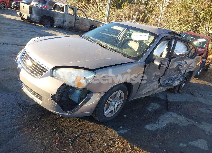 Photo 2 of 2007 Chevrolet Malibu LS (VIN 1G1ZS58N57F213010)
