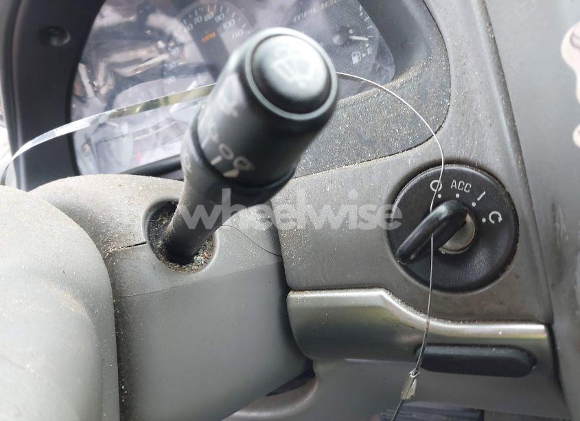 Photo 11 of 2004 Chevrolet Malibu LS (VIN 1G1ZT548X4F230779)