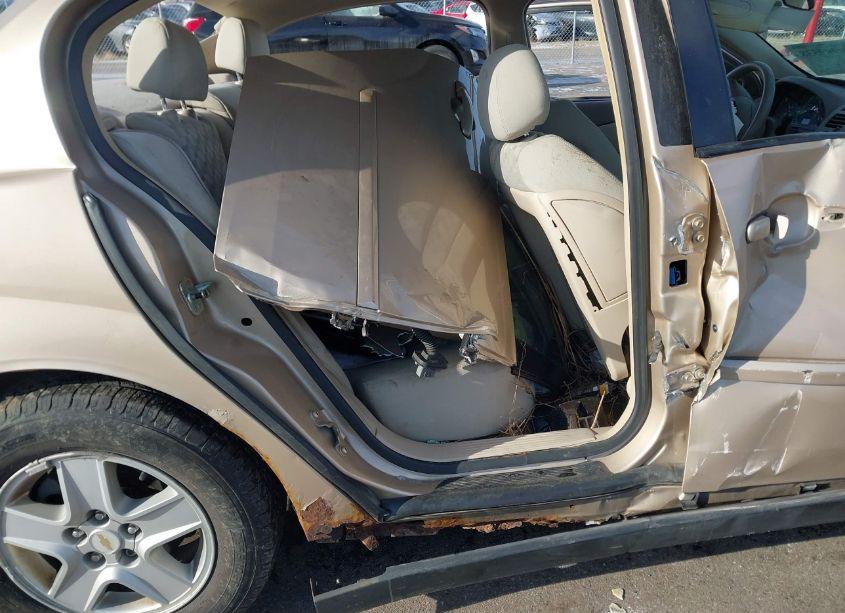 Photo 8 of 2005 Chevrolet Malibu LS (VIN 1G1ZT548X5F179642)