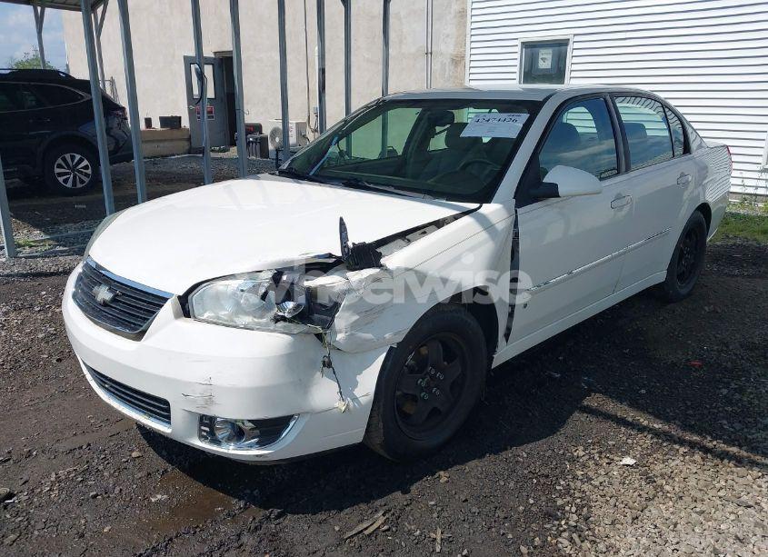 Photo 2 of 2007 Chevrolet Malibu LT (VIN 1G1ZT57F17F132111)