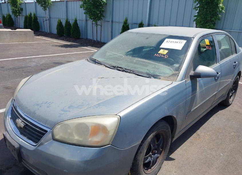 Photo 6 of 2007 Chevrolet Malibu LT (VIN 1G1ZT58F07F209114)