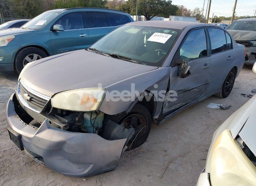 Photo 2 of 2007 Chevrolet Malibu LT (VIN 1G1ZT58F17F241120)