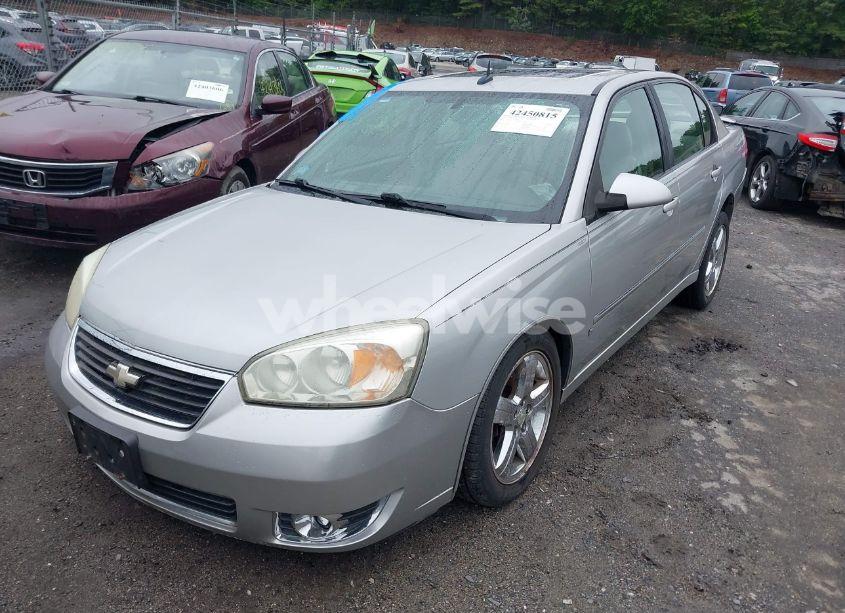 Photo 2 of 2007 Chevrolet Malibu LTZ (VIN 1G1ZU57NX7F118938)