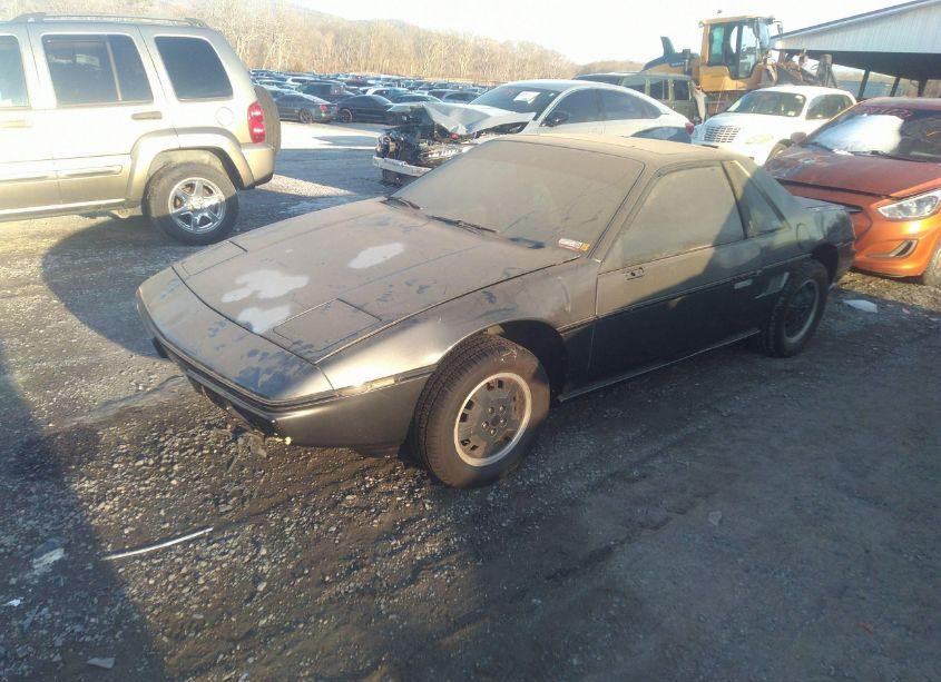Photo 2 of 1984 Pontiac Fiero SE (VIN 1G2AF37R2EP298143)