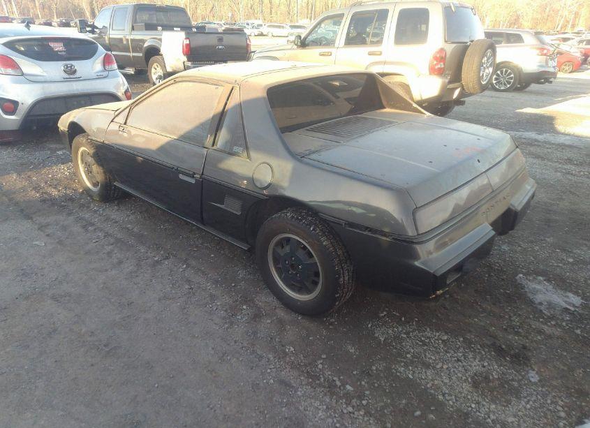 Photo 3 of 1984 Pontiac Fiero SE (VIN 1G2AF37R2EP298143)