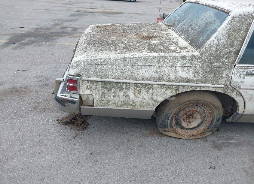 Photo 16 of 1981 Pontiac Bonneville BROUGHAM (VIN 1G2AR69Y7BX113707)