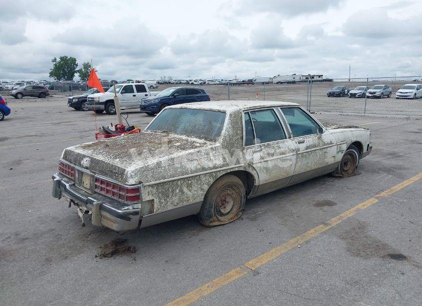 Photo 4 of 1981 Pontiac Bonneville BROUGHAM (VIN 1G2AR69Y7BX113707)