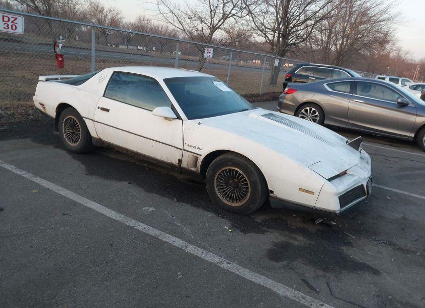 1984 Pontiac Firebird TRANS AM (VIN 1G2AW87H4EN205896) main photo