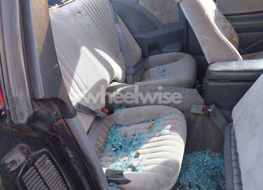 Photo 8 of 1989 Pontiac Firebird FORMULA (VIN 1G2FS21E9KL246643)