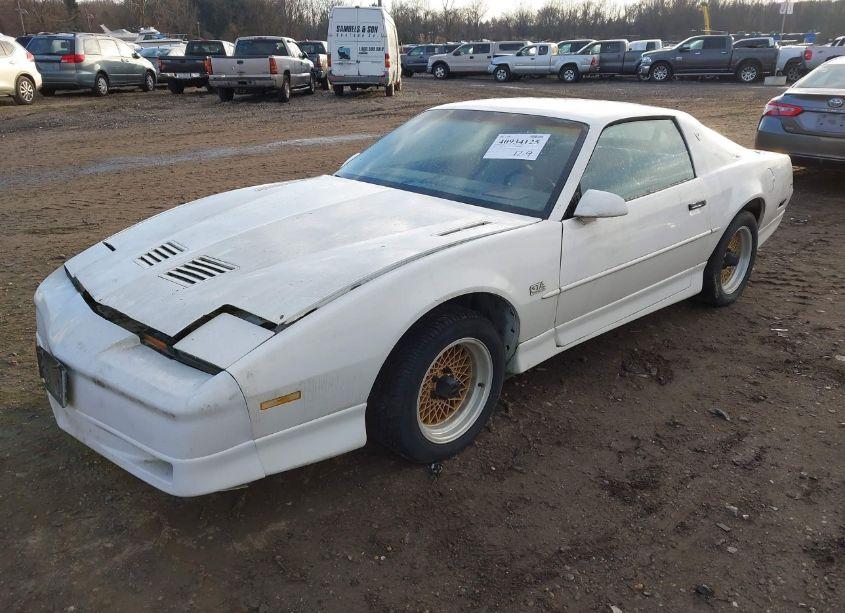 Photo 2 of 1988 Pontiac Firebird TRANS AM/GTA (VIN 1G2FW2187JL215470)