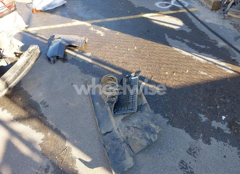 Photo 12 of 2005 Pontiac Bonneville SE (VIN 1G2HX52K35U143474)