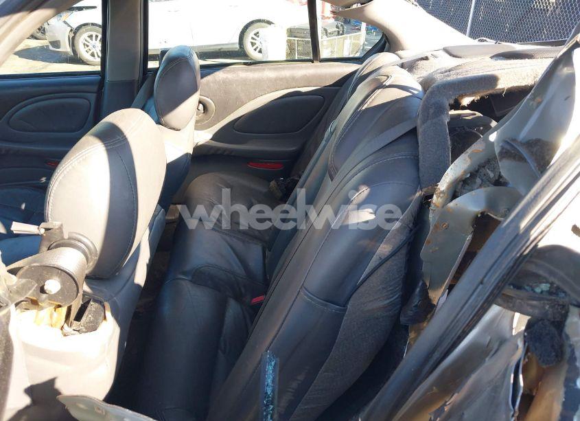 Photo 8 of 2005 Pontiac Bonneville SE (VIN 1G2HX52K35U143474)