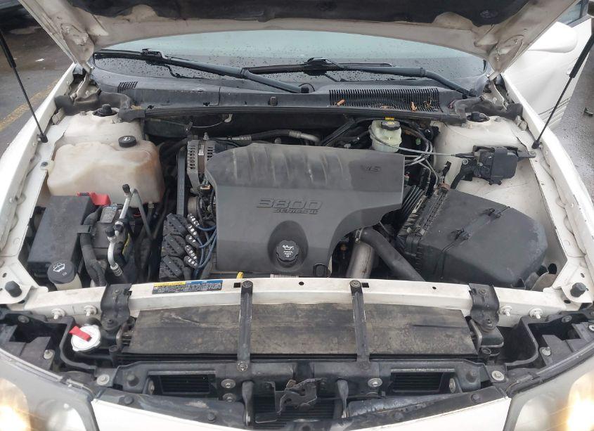 Photo 10 of 2004 Pontiac Bonneville SE (VIN 1G2HX52K54U176085)