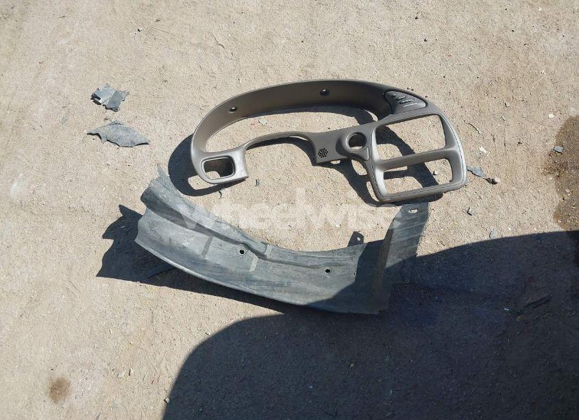 Photo 12 of 2004 Pontiac Bonneville SE (VIN 1G2HX52K54U178094)