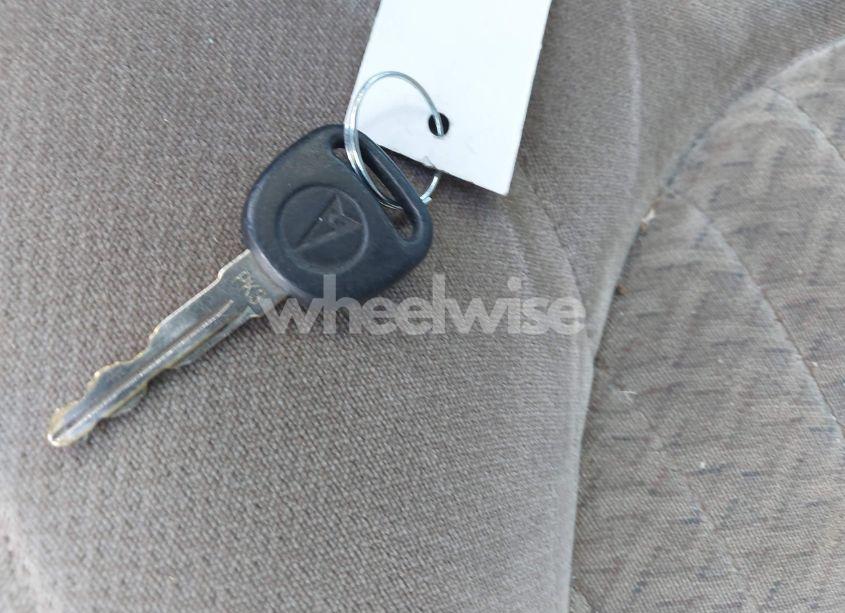 Photo 11 of 2005 Pontiac Bonneville SE (VIN 1G2HX52K55U153309)