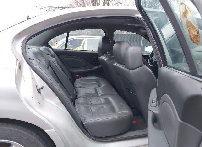 Photo 8 of 2003 Pontiac Bonneville SLE (VIN 1G2HY52K434137371)