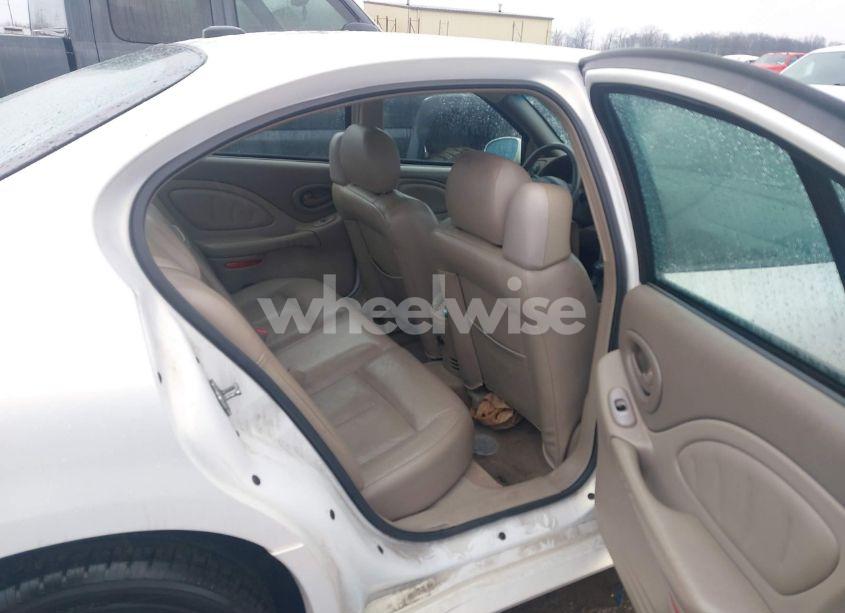 Photo 8 of 2005 Pontiac Bonneville SLE (VIN 1G2HY52K45U160801)