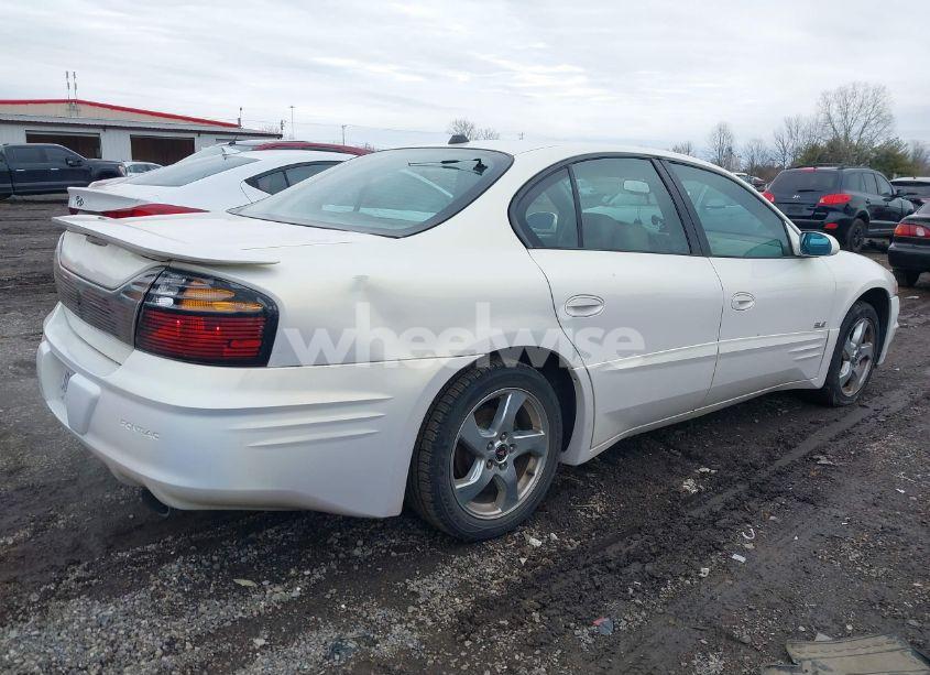 Photo 4 of 2004 Pontiac Bonneville SLE (VIN 1G2HY52K54U215710)