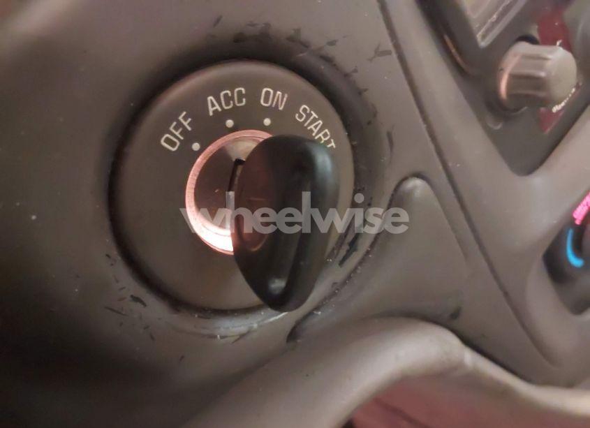 Photo 11 of 2002 Pontiac Bonneville SLE (VIN 1G2HY54K024229962)