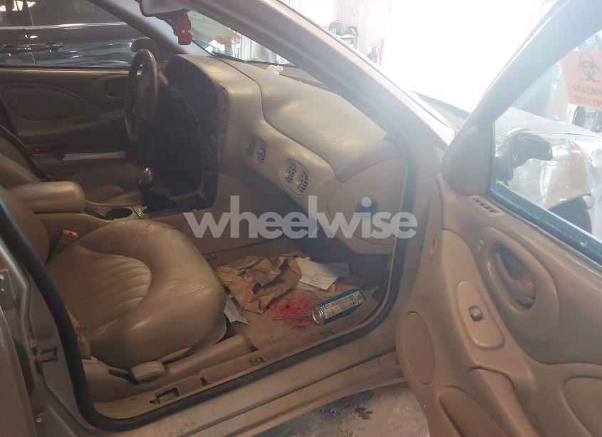 Photo 5 of 2002 Pontiac Bonneville SLE (VIN 1G2HY54K024229962)