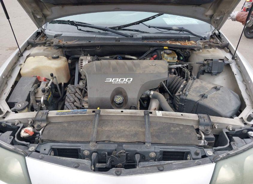 Photo 10 of 2002 Pontiac Bonneville SLE (VIN 1G2HY54K224155556)