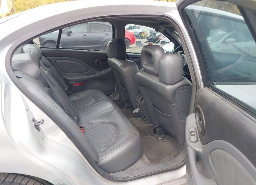 Photo 8 of 2002 Pontiac Bonneville SLE (VIN 1G2HY54K224155556)