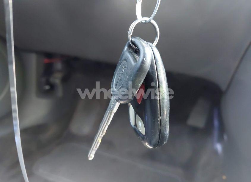 Photo 11 of 2002 Pontiac Bonneville SLE (VIN 1G2HY54K924228163)