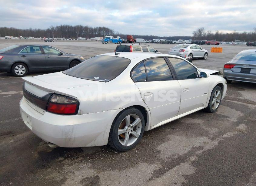 Photo 4 of 2005 Pontiac Bonneville GXP (VIN 1G2HZ54YX5U182591)