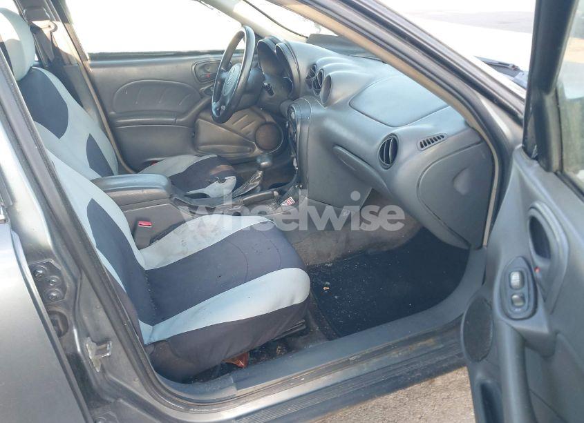 Photo 5 of 2005 Pontiac Grand AM SE (VIN 1G2NE52EX5M102214)